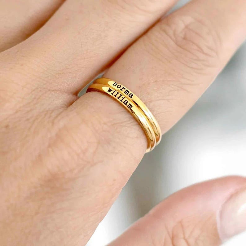 Bagues personnalisées gravées  - Initial Ring Custom avis et prix
